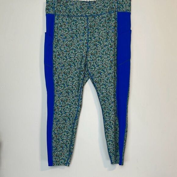 Lands' End Women's Active High Rise Compression Slimming Pocket Leggings 2X - Picture 2 of 7